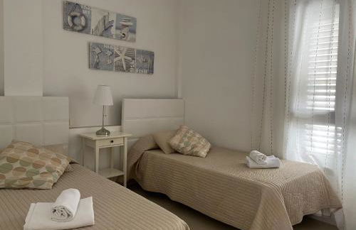 Billy's Beachfront Apartment with pool access - Foto 5