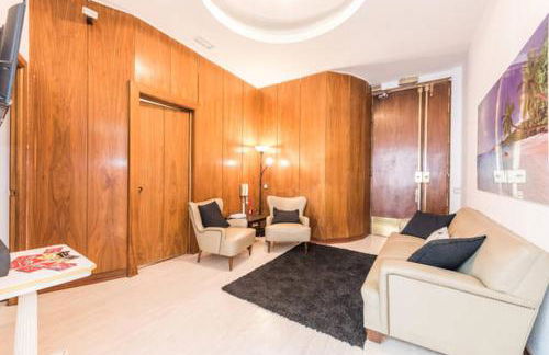 M&F Apartaments Gran Via - Photo 30