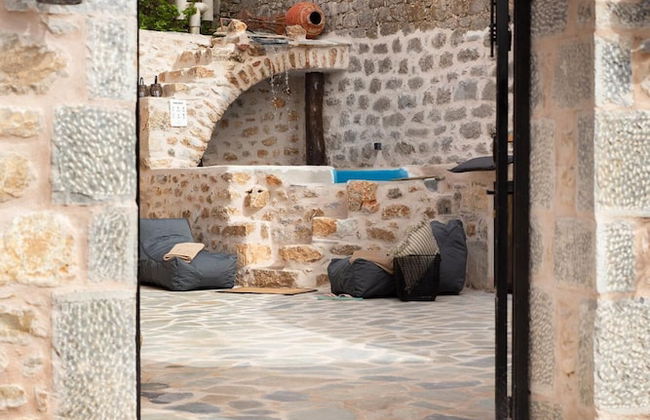 Dandy Villas Tower House Built in 17th Century Pool - Photo 56