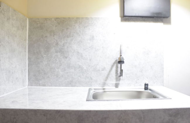 Spacious 1BR with Great View at Marbella Suites Dago - Photo 5