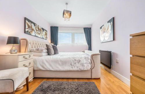 Stunning Spacious City Apartment with free parking - Foto 12