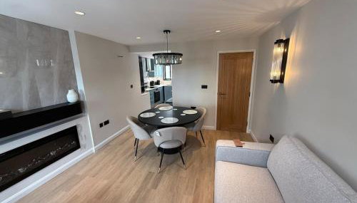 Fire Station View-Central-2 king beds-Brand new interior - Foto 1