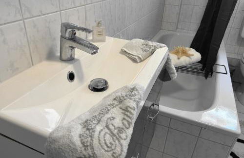 VAZ Apartments Haus Langerfeld für Monteure, TV, WLAN, Küche, nahe 3M und EDE - Foto 30