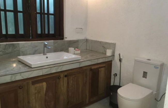 Whispering House - Photo 4