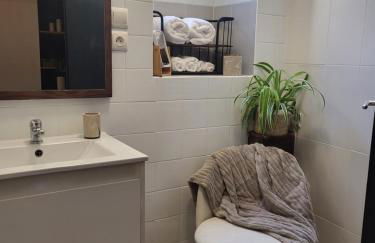 L'escale dorée au centre de Lunel - Foto 16