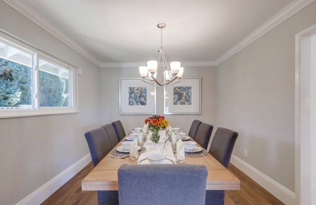 Gorgeous Upgraded 5 Bedroom & 3 Bath Home with pool - Foto 71