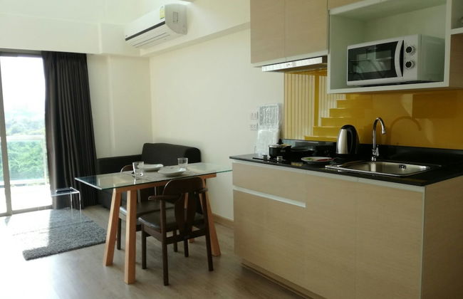 Sonrisa Sriracha - Photo 10