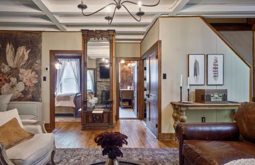 Luxuriously Restored Farm Cabin - Foto 9