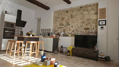 Appartement T2 charmant, calme, terrasse & parking - Photo 5