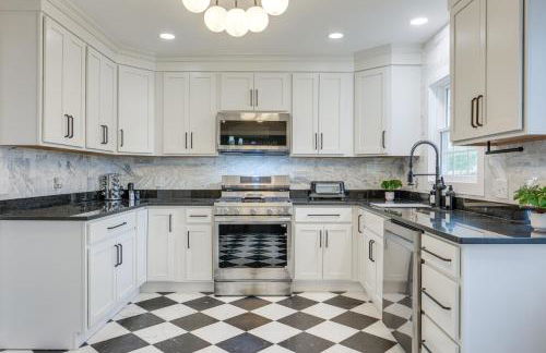 Explore Cleveland Attractions! Family-Focused Home - Foto 2