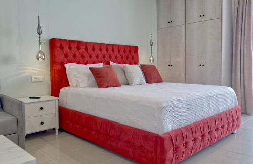 Epipleon Luxury Suites -102- Δωμάτιο 45τμ με βεράντα 35τμ μπροστά στη θάλασσα - Foto 2