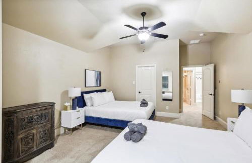 Lakefront Mansion with Pool and Cinema - Foto 28