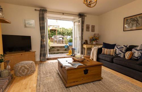 Church Cottage by Coast & Country Stays - Foto 22