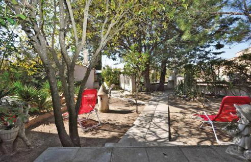 Nice Home In Saint Cannat With Wifi - Foto 15