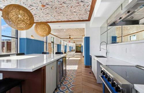 CozySuites at Sky Central - Foto 19