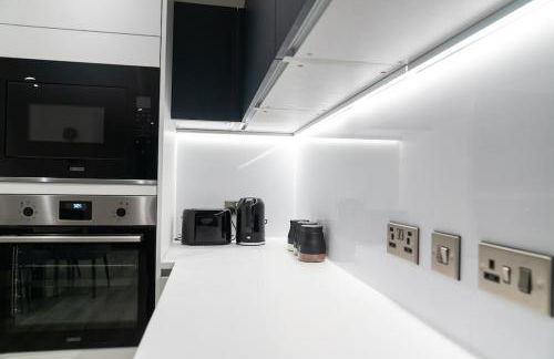 High Rise Apartment in City Centre with Stunning Views - Foto 12