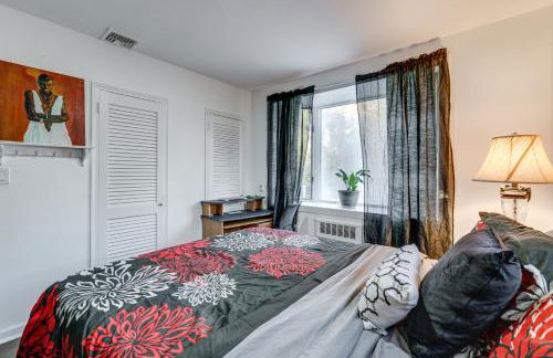 8 Mi to Jones Beach State Park! Cozy Home with Porch - Foto 19