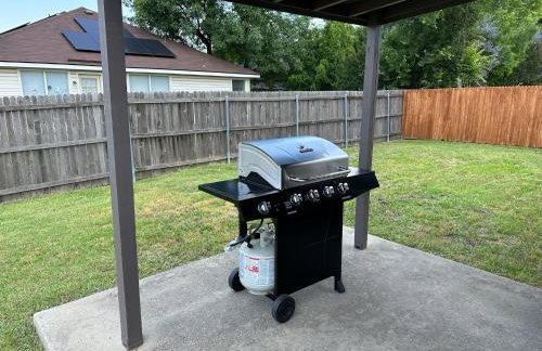 Modern Home Close to It All in DFW Texas! - Foto 37