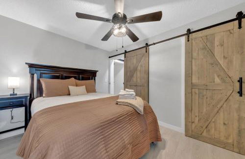 The White Lodge 4BDR Sleeps 8 with Fire Pit - Foto 23