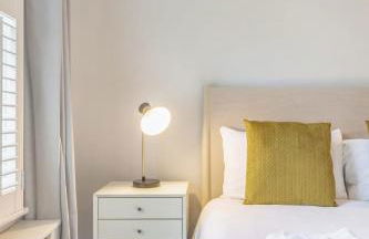 Stylish 3-floor 3bed home with garden near river - Foto 54