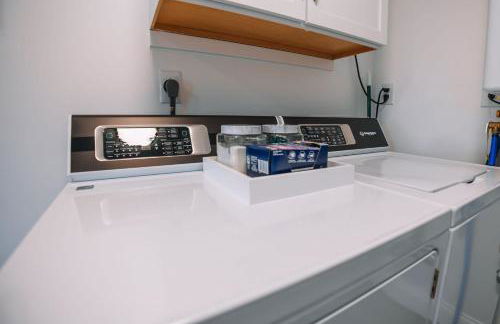 Grandma's Place - Steps from Downtown Sugarcreek - Foto 18