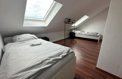 MODERN, VOLLAUSGESTATTET, GROßER PARKPLATZ, 6 ZIMMER - Foto 14