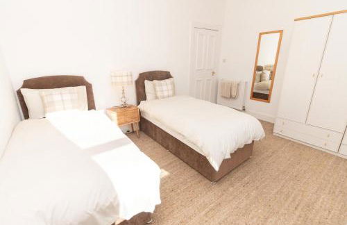 Riverview Upper Apartment - Foto 17