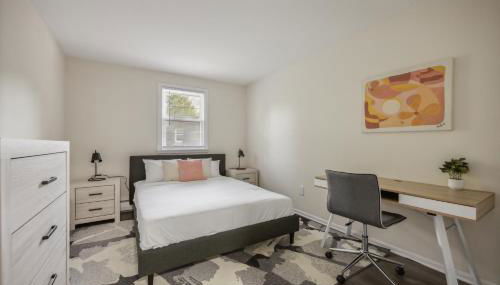 Pine Brook 818 I Pool Gym I Free Parking ! - Foto 5