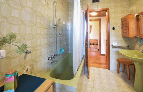 Beautiful Apartment In Bordogna - Foto 25