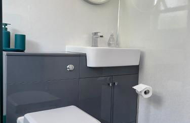 Your Saundersfoot getaway - relax explore and make memories at Berts Bungalow - Photo 12