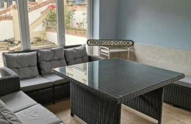 Couples Country Escape includes Private Indoor Pool and Hot tub in North Wales - Foto 29