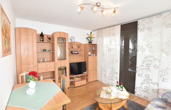 Vintage Bungalow in Neubukow in Meeresnaehe - Photo 9