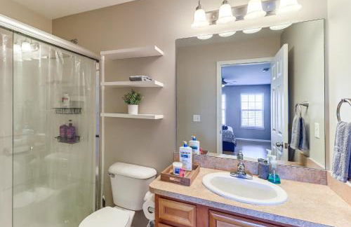 25 Mi to Detroit Townhome with Smart TV! - Foto 16