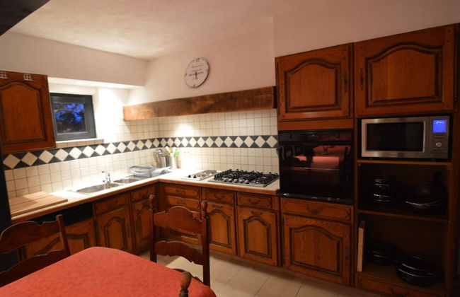 Sourbrodt Stay With Pool - Photo 9