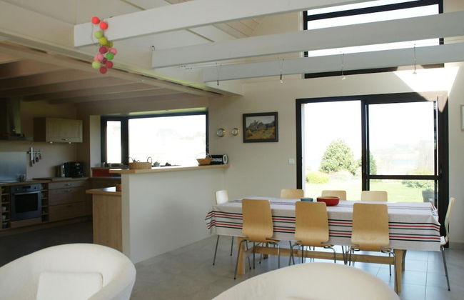 Nice Villa With Magnificent View in Plougasnou - Photo 15