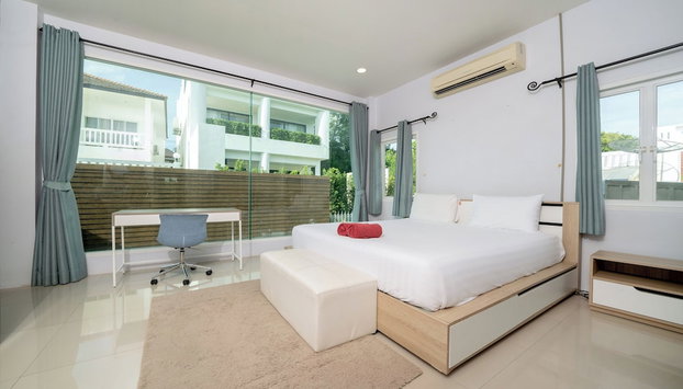 Elegant 3BR Pool Villa Sara near NaiHarn - Foto 3, Habitación