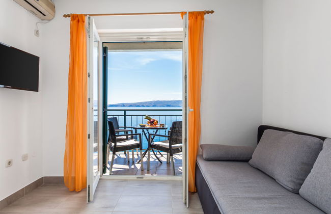 2 bedroom Apartment in Senj with swimming pool and garden - Photo 15