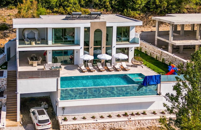 Villa Taha in Kas With 3 Bedrooms and 3 Bathrooms - Foto 48