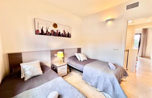 Oasis con piscina y sol - Foto 48