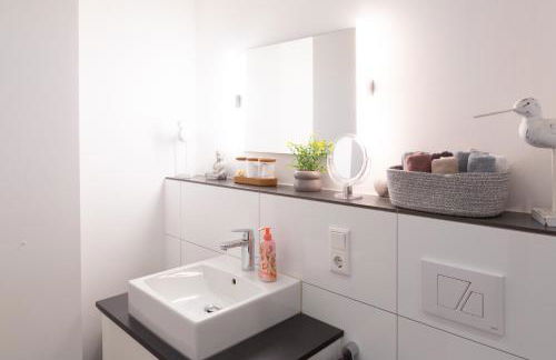 MiCasa OL - Deluxe Apartment mit Stil - Carport Stellplatz - Küche - WLAN - 3,7 KW Steckdose für E Auto - Terrasse - Photo 4