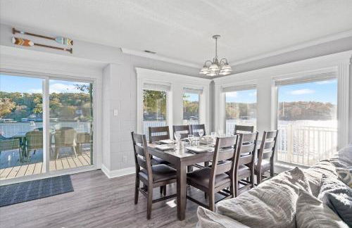 Grand Getaway with Private Dock near Coconuts - Foto 3