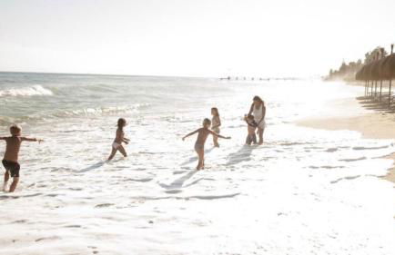 BEACHFRONT APARTMENT In LA CALA DE MIJAS - Photo 3