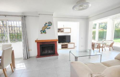 Villa privada con piscina, 3 dormitorios, Barbacoa, WIFI - ES-389-20 - Foto 8