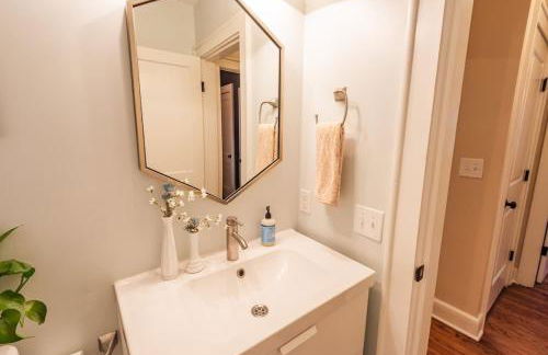 Cozy East Nash Home w Big Yard - Foto 57