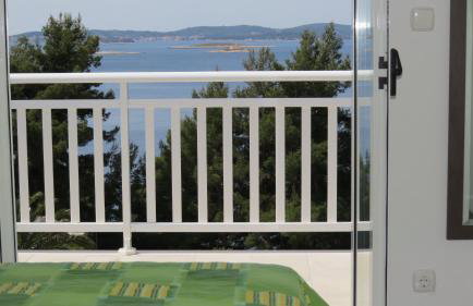 Beachfront Apartments Vala with a swimming pool - Photo 8