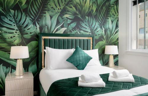 Royal Mile Retreat - Photo 2