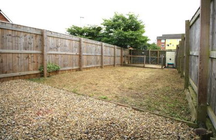 2 Bedroom House - Beautifully Decorated & Furnished - Parking - Large Garden - Foto 22