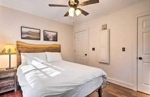 Tranquil Hendersonville Cabin with Mountain Views! - Foto 16