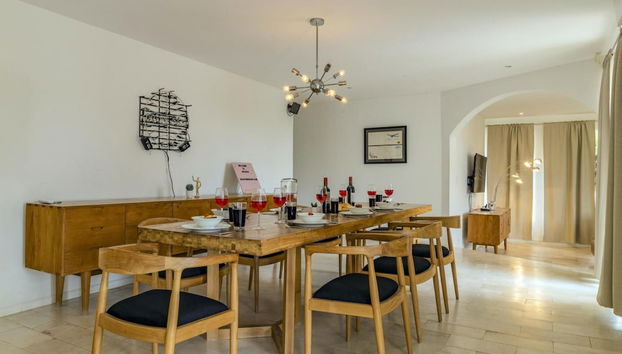 - Large Private Pool With Outdoor Dining - Centrally Located in the Island - Poo - Foto 4, Habitación