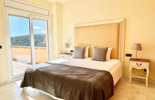 Espectaculares vistas al mar en chalet con piscina - Foto 15